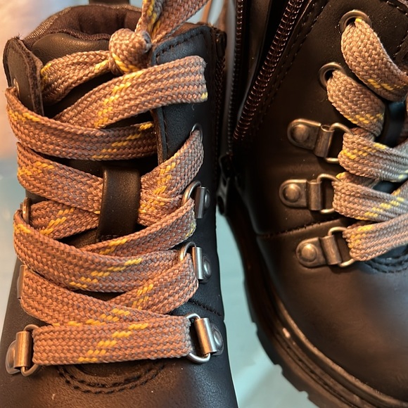 Cat and Jack weather boots - Picture 3 of 3